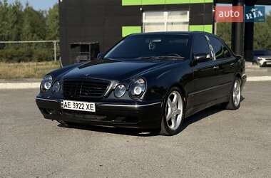 Седан Mercedes-Benz E-Class 2000 в Днепре