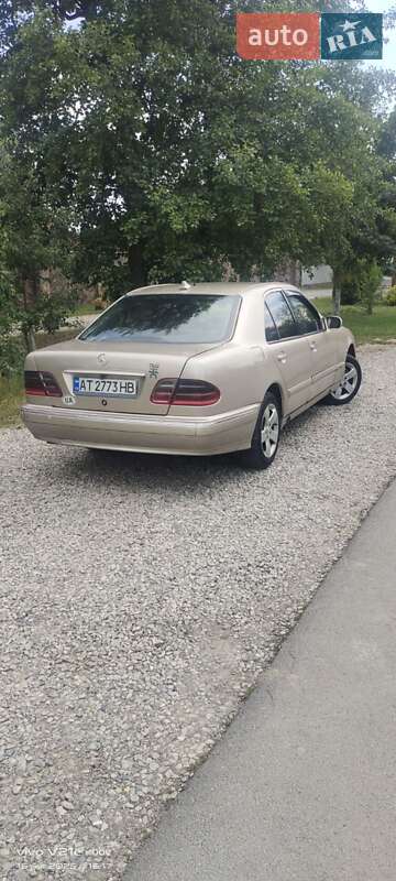 Mercedes-Benz E-Class 2001