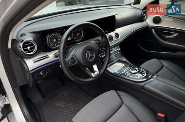 Универсал Mercedes-Benz E-Class 2017 в 