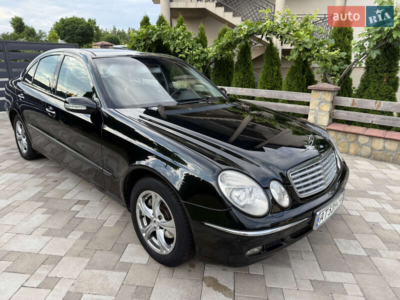 Седан Mercedes-Benz E-Class 2004 в Ивано-Франковске