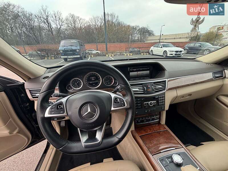 Седан Mercedes-Benz E-Class 2012 в Киеве фото 20 Седан Mercedes-Benz E-Class 2012 в Киеве