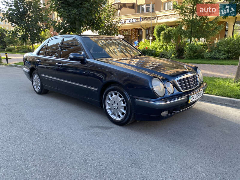 Mercedes-Benz E-Class 2001