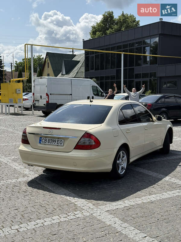 Седан Mercedes-Benz E-Class 2008 в Пирятині