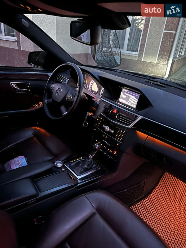 Седан Mercedes-Benz E-Class 2011 в Сокирянах