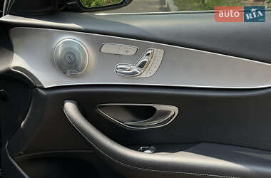 Седан Mercedes-Benz E-Class 2017 в  фото 35 Седан Mercedes-Benz E-Class 2017 в