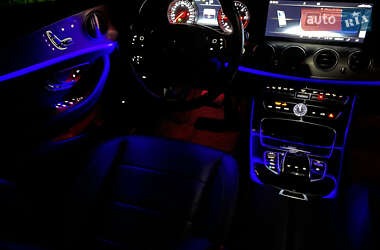 Седан Mercedes-Benz E-Class 2017 в  фото 82 Седан Mercedes-Benz E-Class 2017 в