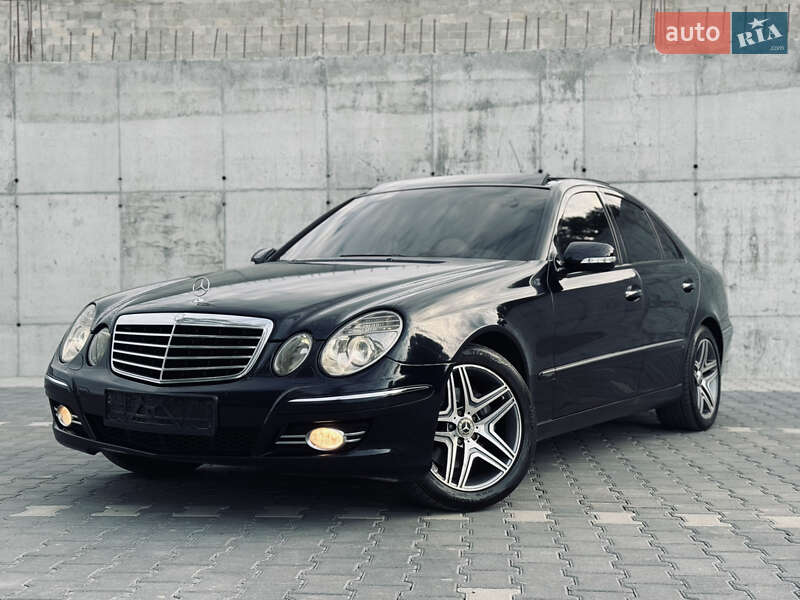 Седан Mercedes-Benz E-Class 2003 в 