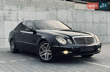 Седан Mercedes-Benz E-Class 2003 в 