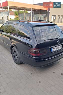 Универсал Mercedes-Benz E-Class 2004 в 