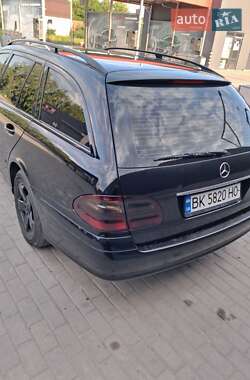 Универсал Mercedes-Benz E-Class 2004 в 