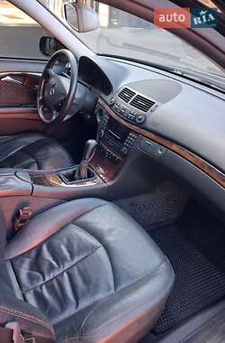 Универсал Mercedes-Benz E-Class 2004 в 