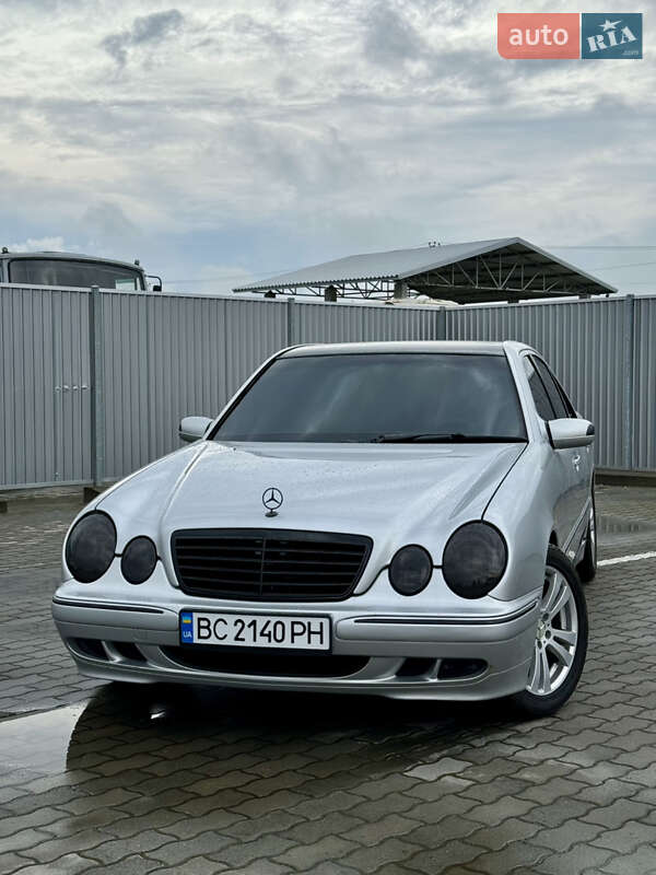 Mercedes-Benz E-Class 2000