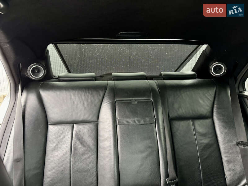Седан Mercedes-Benz E-Class 2000 в Городке