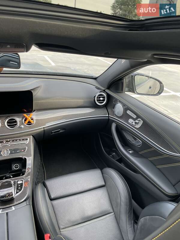 Седан Mercedes-Benz E-Class 2018 в Киеве