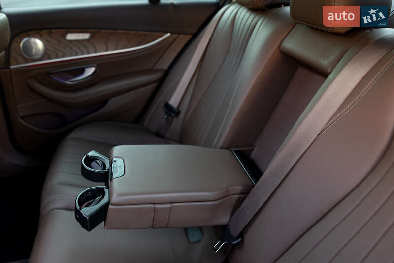 Седан Mercedes-Benz E-Class 2018 в Житомирі