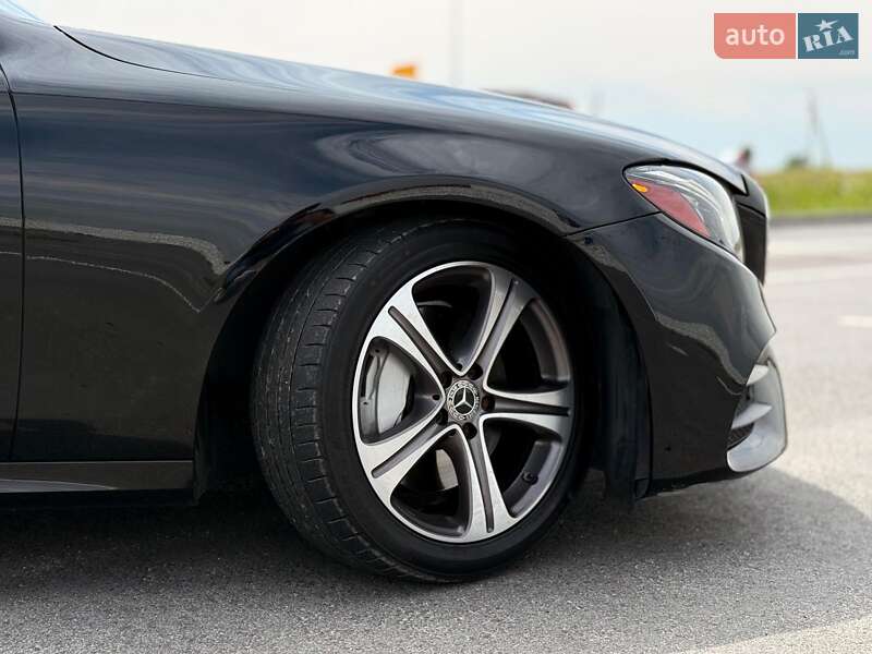 Седан Mercedes-Benz E-Class 2019 в Львове