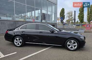 Седан Mercedes-Benz E-Class 2017 в Киеве