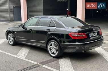 Седан Mercedes-Benz E-Class 2010 в 