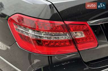 Седан Mercedes-Benz E-Class 2010 в 