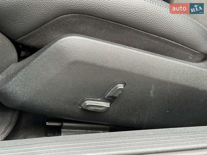 Седан Mercedes-Benz E-Class 2010 в Киеве