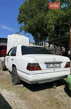 Седан Mercedes-Benz E-Class 1994 в 