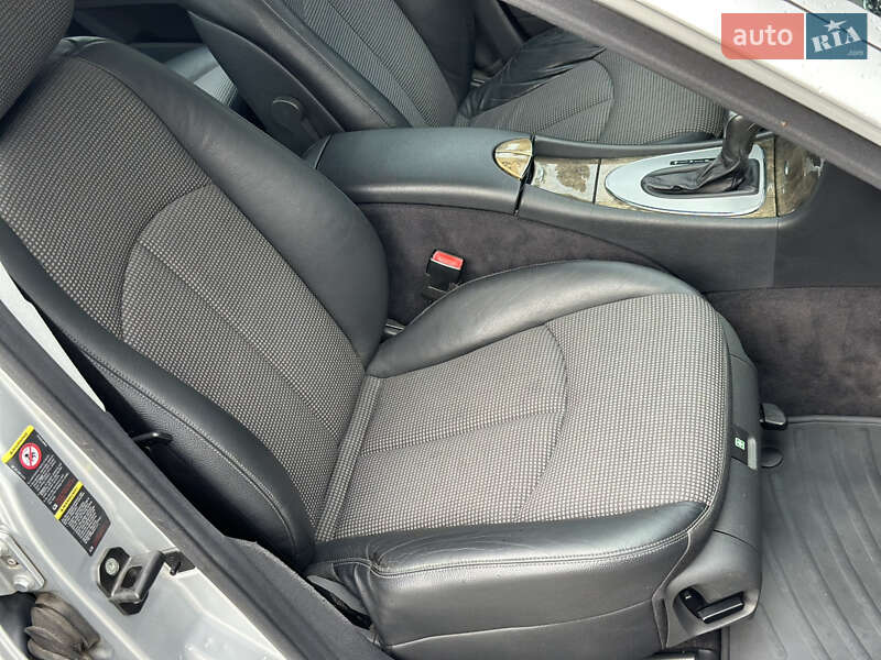 Седан Mercedes-Benz E-Class 2005 в Ровно
