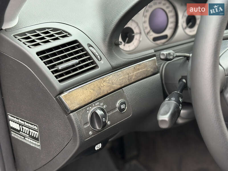Седан Mercedes-Benz E-Class 2005 в Ровно