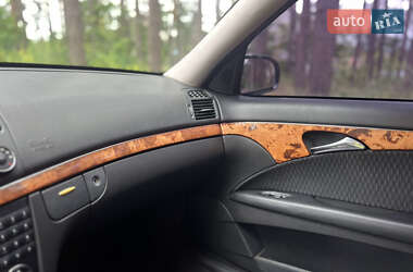 Седан Mercedes-Benz E-Class 2003 в 