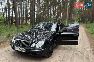 Седан Mercedes-Benz E-Class 2003 в 