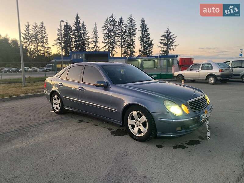 Седан Mercedes-Benz E-Class 2003 в Чернівцях