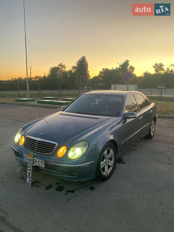 Седан Mercedes-Benz E-Class 2003 в Чернівцях