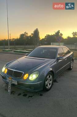 Седан Mercedes-Benz E-Class 2003 в 