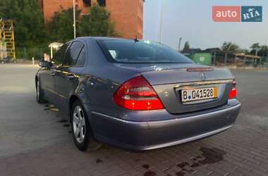 Седан Mercedes-Benz E-Class 2003 в 