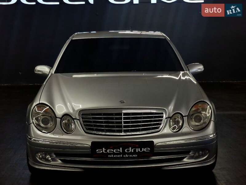 Седан Mercedes-Benz E-Class 2002 в Николаеве