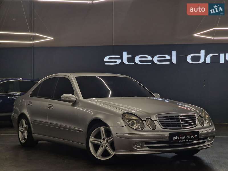 Седан Mercedes-Benz E-Class 2002 в Николаеве