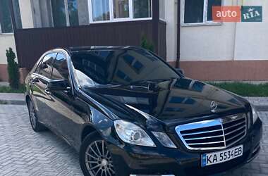 Седан Mercedes-Benz E-Class 2012 в Ромнах