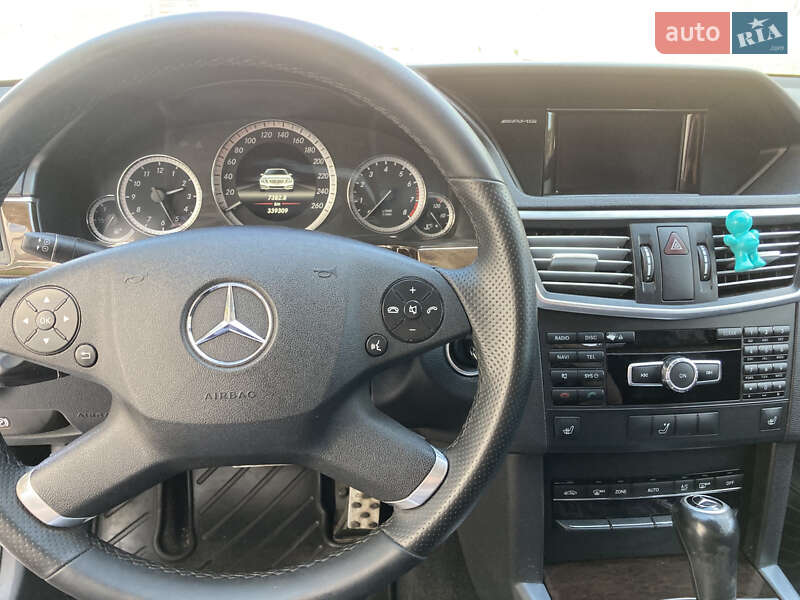 Седан Mercedes-Benz E-Class 2012 в Сумах