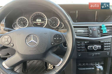 Седан Mercedes-Benz E-Class 2012 в 
