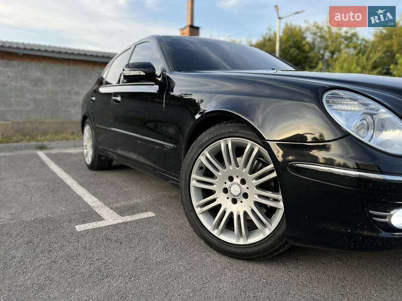 Седан Mercedes-Benz E-Class 2007 в Львове