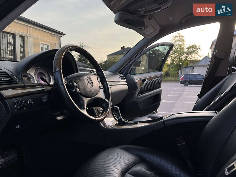 Седан Mercedes-Benz E-Class 2007 в Львове