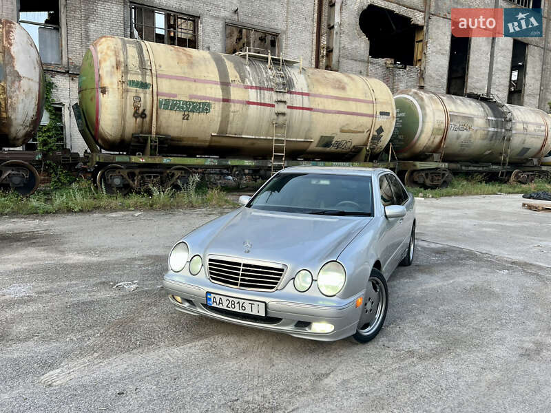 Седан Mercedes-Benz E-Class 2002 в Виннице