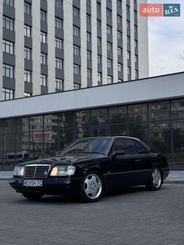 Купе Mercedes-Benz E-Class 1995 в Дніпрі