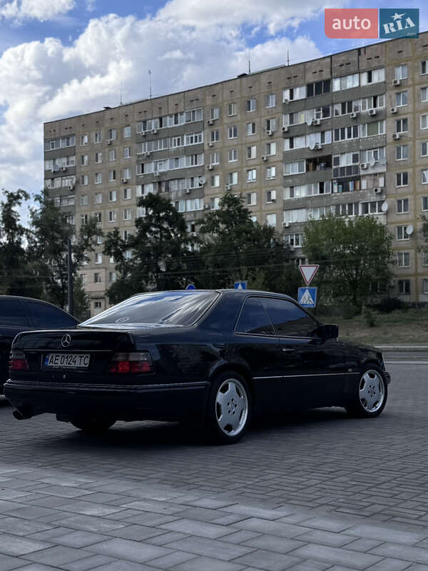 Купе Mercedes-Benz E-Class 1995 в Дніпрі