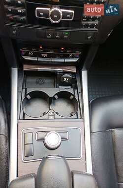 Седан Mercedes-Benz E-Class 2013 в 