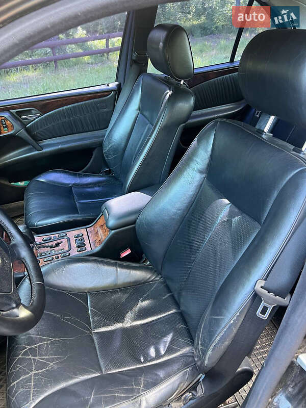 Седан Mercedes-Benz E-Class 1999 в Маневичах