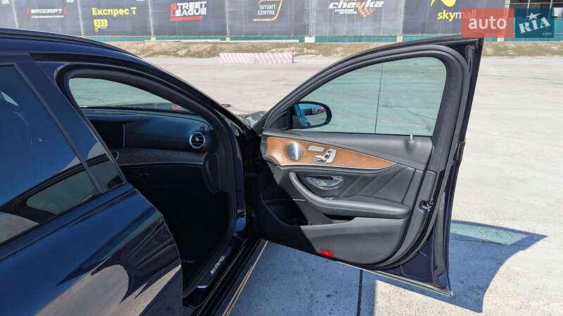 Универсал Mercedes-Benz E-Class 2018 в Киеве