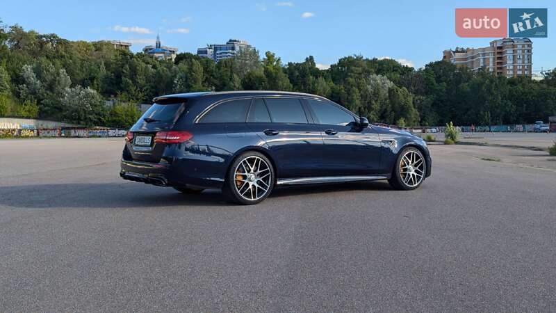 Универсал Mercedes-Benz E-Class 2018 в Киеве