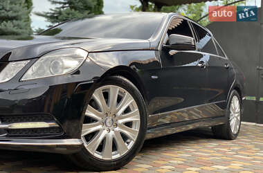 Седан Mercedes-Benz E-Class 2012 в 