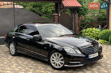Седан Mercedes-Benz E-Class 2012 в 