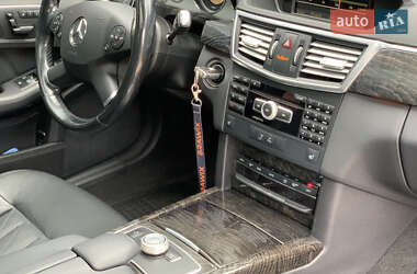 Седан Mercedes-Benz E-Class 2012 в 